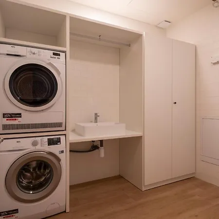 Housingcoruña Real58 *