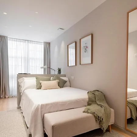 Apartment Housingcoruna Real58 *