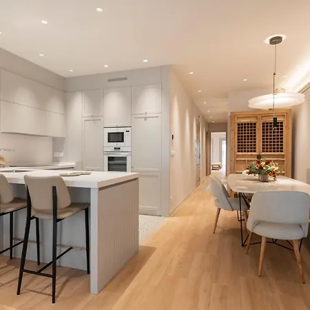 Housingcoruna Real58 La Corogne