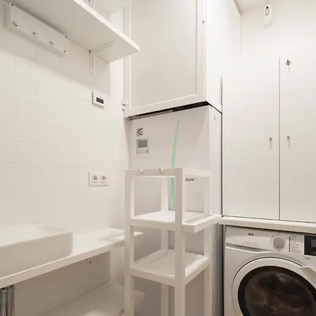 Housingcoruña Real58 *