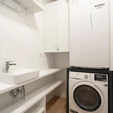 Apartment Housingcoruna Real58 A Coruña