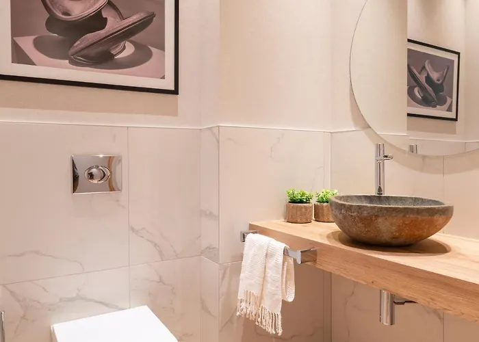 Housingcoruna Real58 A Coruña