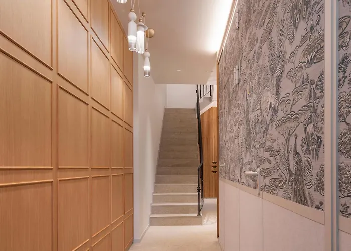 Housingcoruna Real58 *